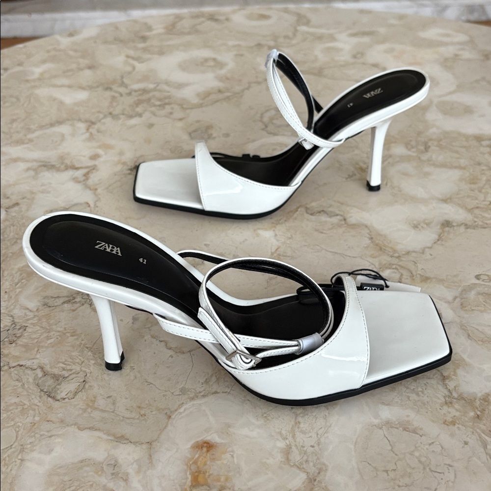 NWT Zara Strappy Patent Leather Asymmetrical Square Toe Heeled Sandals - Picture 4 of 8
